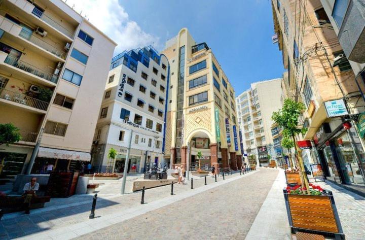 סליאמה Perfect Location Idyllic 2Br Apartment מראה חיצוני תמונה